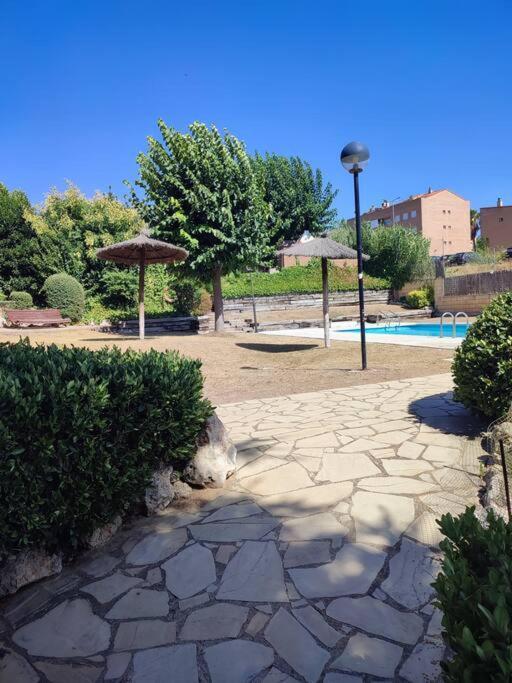 Duplex Con Piscina En Rubiアパートメント エクステリア 写真