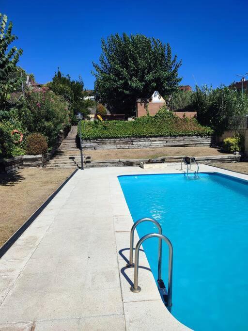 Duplex Con Piscina En Rubiアパートメント エクステリア 写真